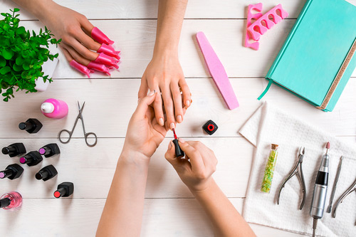 manicures